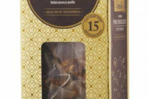 Forte del suo fragoroso successo, il &ldquo;Prosecco&rdquo; invade in qualche modo uno dei momenti sacri per gli inglesi, ovvero l&rsquo;ora del t&egrave;: con una iniziativa ai limiti dell&rsquo;&ldquo;Italian sounding&rdquo;, la catena di gdo Aldi lancia il Prosecco Festive Infusion Tea