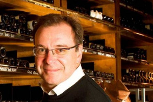 FRANCIA E ITALIA POSSONO ALLEARSI PER CONQUISTARE IL MERCATO ASIATICO, ED IN PARTICOLAR MODO LA CINA? SECONDO IL CRITICO FRANCESE DI FAMA MONDIALE THIERRY DESSEAUVE LA STRADA DA PERCORRERE E&rsquo; QUESTA, IMPRONTATA SULLA QUALITA&rsquo; E SENZA DUALISMI