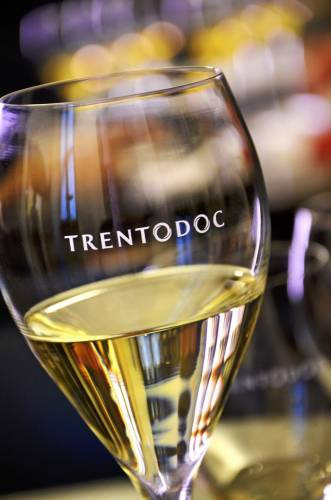 Il TrentoDoc tocca i 90 milioni euro di fatturato per 8 milioni di bottiglie vendute, solo 20 per cento sui mercati esteri