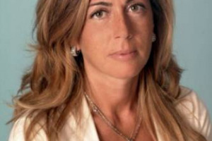 ANGELA VELENOSI, ALLA GUIDA DELLA FAMOSA CANTINA MARCHIGIANA, E&rsquo; &ldquo;CAVALIERE DEL LAVORO&rdquo;: &ldquo;UN TRAGUARDO SIMBOLICO PER IL MIO TERRITORIO E UN INCENTIVO FORTE PER TUTTE LE DONNE E I GIOVANI IMPRENDITORI&rdquo;. LA CERIMONIA? IL 21 SETTEMBRE