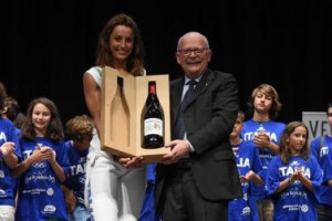 Da Barolo a Jesi, dal 2 al 5 settembre, il Progetto Vino by Collisioni arriva a Jesi, nei territori del Verdicchio, con &ldquo;Collisioni dal Verdicchio alle Marche&rdquo; by Istituto Marchigiano Tutela Vini, con la conduzione del giornalista Ian D&rsquo;Agata