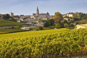 Il Vinexpo ha chiuso i battenti, e nell&rsquo;attesa di scoprire in quali date torner&agrave; il salone di Bordeaux, ecco i migliori assaggi di WineNews, che lascia nel calice, l&rsquo;&ldquo;en primeur&rdquo; del Mill&eacute;sime 2016 dei prestigiosi Ch&acirc;teaux dell&rsquo;Union des Grands Crus