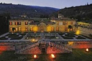 Verona for wine: the city will open the doors of its monuments, squares and palaces to great wines