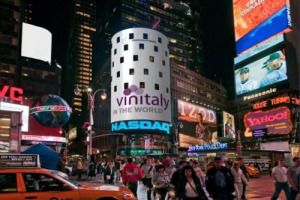 VINITALY E IL VINO ITALIANO PROTAGONISTI NEL TEMPIO DELLA FINANZA USA: A CHIUDERE LA SEDUTA DI BORSA DEL NASDAQ DI OGGI, ALLE ORE 22 (ORA ITALIANA), SAR&Agrave; GIOVANNI MANTOVANI, DIRETTORE GENERALE DI VERONA FIERE CHE FAR&Agrave; SUONARE IL &ldquo;BIG RED BOTTON&rdquo;