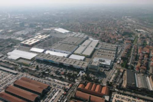 LA BANCA POPOLARE DI VICENZA POTREBBE ESSERE IL NUOVO SOCIO (12%) DI VERONA FIERE. L&rsquo;OPERAZIONE, DAVVERO PROBABILE, E POSITIVA PER I DUE IMPORTANTI PLAYER (NELLE FIERE E NEL SISTEMA BANCARIO), ANCORA NON E&rsquo; STATA CONFERMATA