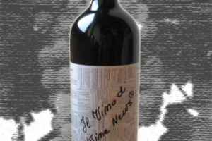 IL VINO SI “VESTE” DA FARMACO: NASCE LA BOTTIGLIA CON IL FOGLIETTO ILLUSTRATIVO (COMPOSIZIONE, POSOLOGIA, MODALITÀ D’USO, EFFETTI INDESIDERATI ...) SULL’ETICHETTA. É UN’IDEA DI WINENEWS, CHE CREA UNA LIMITED EDITION NEL SEGNO DELLA PROVOCAZIONE