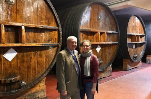 Vittorio e Francesca Moretti nella cantina della storica realtà sarda Sella e Mosca