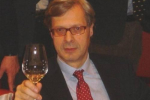 “LA TUTELA DELL’AGRICOLTURA È PIÙ ALTA E ATTENTA DI QUELLA DEI MONUMENTI. IL VINO OGGI È MEGLIO DI CINQUANT’ANNI FA”. A WINENEWS IL PENSIERO DI VITTORIO SGARBI