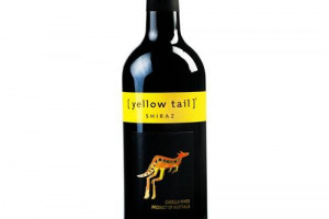 CASELLA WINES, L&rsquo;AZIENDA CHE PRODUCE IL VINO SIMBOLO DELL&rsquo;AUSTRALIA ENOICA, CHIUDE IL 2012 CON UNA PERDITA DI 32 MILIONI DI DOLLARI, E IL DEBITO TOCCA I 146 MILIONI: LA SALVEZZA PASSA PER L&rsquo;AIUTO DELLA NATIONAL AUSTRALIA BANK