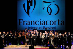 80 ANNI E NON LI DIMOSTRA: HAPPY BIRTHDAY A FRANCO ZILIANI, PROTAGONISTA DELLA &ldquo;RIVOLUZIONE ENOLOGICA&rdquo; FRANCIACORTINA, DALLA &ldquo;LEGGENDA&rdquo; DELLA MUSICA BURT BACHARACH, DUE PIONIERI DELLA MUSICA E DEL VINO PROTAGONISTI DI UNA SERATA TRIBUTO A BRESCIA