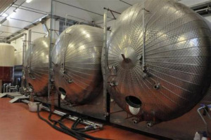 Le cooperative vinicole dei tre produttori maggiori del &ldquo;Vecchio Mondo&rdquo; - Italia, Francia, Spagna - concordano: il calo degli stock e della produzione porter&agrave; in alto i listini. Emerge dal secondo incontro, a Roma, delle associazioni di categoria