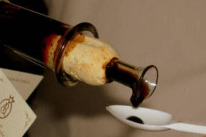 700 milioni di euro e 98 milioni di litri: l’Aceto Balsamico è una delle punte di diamante del gusto italiano. E prodotto tra i più conosciuti, per il sondaggio Nomisma “Aceto Balsamico di Modena: un prodotto ambasciatore del made in Italy nel mondo”