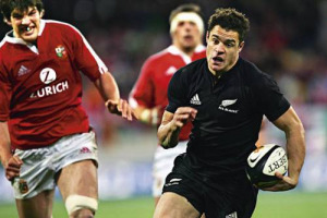 Lo sport ed il vino di solito non viaggiano a braccetto, e non sempre, quando si incontrano, è un successo, dal ciclismo, con Cono Sur al Tour de France, al rugby, con la neozelandese Mud House partner degli storici nemici degli All Blacks, i Lions