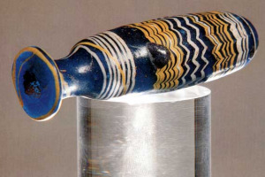 IN MOSTRA AL CASTELLO BANFI ANTICHI MANUFATTI IN VETRO