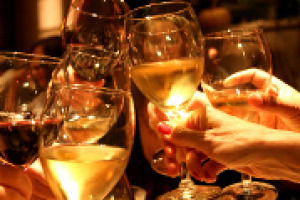 I primi buoni segnali per il vino italiano sui mercati del mondo nel 2018, l’attesa per il decreto Ocm, che il Ministero vorrebbe pubblicare entro Vinitaly, ma con tante incognite: le considerazioni di Silvana Ballotta, ceo di Business Strategies