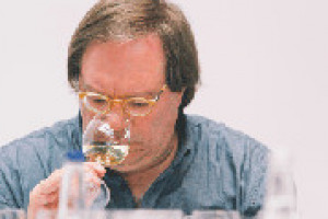 Vinitaly è alle porte, ed in un calendario fittissimo di degustazioni, dall’Italia al resto del mondo, ci facciamo guidare tra gli appuntamenti da non perdere dal presidente della Vinitaly International Academy, Ian d’Agata