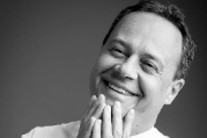 La ristorazione italiana del domani, il rapporto con le cucine del mondo, l’impatto dei talent sul lavoro dello chef, e il ruolo del vino al ristorante: a WineNews Luca Marchini, alla guida della Jeunes Restaurateurs d’Italia, che festeggia i 25 anni