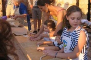 9.000 BAMBINI PER 300 CLASSI IN TUTTA ITALIA SI PREPARANO A FESTEGGIARE CON INSEGNANTI, GENITORI, NONNI, CUOCHI E PRODUTTORI NELLA “FESTA NAZIONALE DEGLI ORTI IN CONDOTTA” BY SLOW FOOD (11 NOVEMBRE) ALL’INSEGNA DEL FORMAGGIO