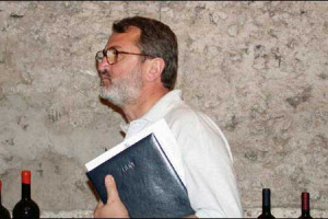 “LA QUALITA’ DEL VINO ITALIANO E’ AUMENTATA SOPRATTUTTO NELLA FASCIA MEDIA DELLE ETICHETTE, ED E’ QUI CHE SI VINCE LA SFIDA DELL’EXPORT”. NICOLA BASILE, FIRMA DE “IL SOLE 24 ORE”, COMMENTA IL SONDAGGIO WINENEWS/VINITALY SUL “SENTIMENT” DELLE CANTINE