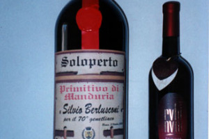 UN BRINDISI AL CAVALIERE, UNO AL PAPA E UNO AL CINEMA DI ROMA. TRE CURIOSITÀ DAL MONDO DEL VINO: ETICHETTE PER PALATI DI PRESTIGIO, TRA SACRO E PROFANO