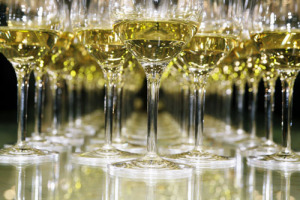 SI ACCENDONO I RIFLETTORI SULL'OSCAR DEL VINO 2006: ECCO TUTTE LE NOMINATION ... L'11 GIUGNO PROCLAMATI I VINCITORI, IN UNA SERATA TRASMESSA DA RAI UNO IN DIRETTA DA PIAZZA DEL CAMPIDOGLIO A ROMA