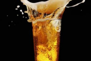 Sequestrate oltre 1 milione di etichette di falsa birra artigianale in gdo dal Nucleo Agroalimentare e Forestale (Naf) del Corpo forestale di Pesaro Urbino. Prodotte industrialmente e commercializzate in Italia e all’estero con dicitura “artigianale”