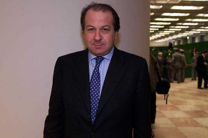 FIEREVERONA: BOLLA LASCIA (E' CANDIDATO A SINDACO A VERONA). OGGI PRIMO GIORNO DA COMMISSARIO STRAORDINARIO PER CAMILLO CAMETTI (CONSIGLIERE COMUNALE A VERONA PER ALLEANZA NAZIONALE)