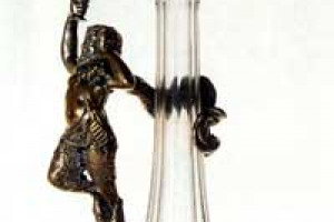 Sondaggio WineNews/Vinitaly - Il poker dei vini più “musicali”? Champagne, Barolo, Brunello e Amarone della Valpolicella. La musica classica è il genere che “suona” meglio accanto ad una bottiglia; la “Primavera” di Vivaldi è il brano più gettonato