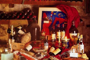 BOOM DI SOUVENIR “GUSTOSI”: ADDIO STATUINE E GADGET, ORA GLI OGGETTI RICORDO AL TOP SONO DA METTERE A TAVOLA, CON GLI ACQUISTI DI VINO E ALIMENTI DEI TURISTI A 10 MILIARDI DI EURO NEL 2012, E LA SPESA PER LE TIPICITÀ A +43% IN 4 ANNI. COSÌ COLDIRETTI