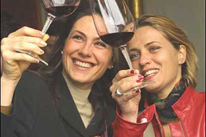 A CASA O IN AGRITURISMO? OVUNQUE FESTEGGERETE LA PASQUA ... ECCO I CONSIGLI DI WINENEWS PER UN BEL BRINDISI!