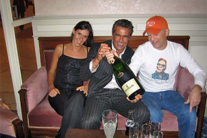 BRUCE WILLIS SBARCA NEL BELPAESE PER MISS ITALIA, MA SI FA CONQUISTARE DALLE BOLLICINE NAZIONALI…