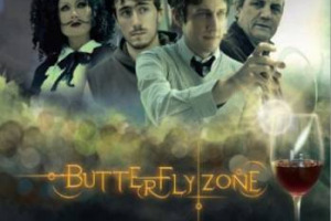 PUÒ UN VINO CONDURRE NELL’ALDILÀ? SUCCEDE IN “BUTTERFLY ZONE”, FILM TENERO E DELICATO SULLA VITA E SULLA MORTE (ANTEPRIMA, A ROMA, IL 23 GIUGNO), CON UN SORSO DI “CARESSE DE ROI”, VINO MAGICO E MISTERIOSO CHE ESISTE DAVVERO ...
