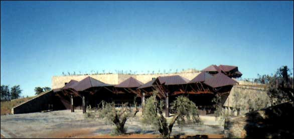 La veduta della cantina di Ca Marcanda