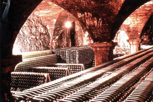 BORDEAUX, 19/23 GIUGNO: "L’ISTITUTO PER IL COMMERCIO CON L'ESTERO (ICE) RINUNCIA AL SALONE FRANCESE, MA LA PRESENZA ITALIANA È CONFERMATA". COSI' SPIEGA VINEXPO