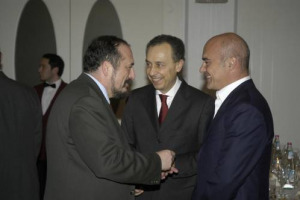 I PREMI DELLA “SETTIMANA DEI VINI” (25 MAGGIO/3 GIUGNO) ALL’ATTRICE MARGHERITA BUY, AL CANTANTE ROBY FACCHINETTI, A UMBERTO VATTANI, PRESIDENTE ICE … IL DIRETTORE ENOTECA ITALIANA, FABIO CARLESI: “LE STRATEGIE PROMOZIONALI? PUNTARE SU RUSSIA E COREA”