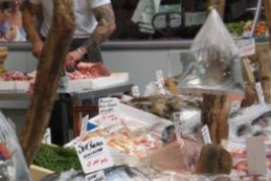 PIÙ PESCE CHE CARNE: NEGLI ALLEVAMENTI DEL MONDO, L’ACQUACOLTURA “BATTE” L’ALLEVAMENTO DI ANIMALI, CON 66 TONNELLATE DI PESCE PRODOTTE, SUI 63 MILIONI DI TONNELLATE DI CARNE ROSSA. A DIRLO L’API, L’ASSOCIAZIONE DEI PISCICOLTORI ITALIANI