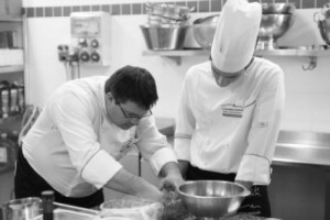 GLI ITALIANI A TAVOLA PREFERISCONO LA TRADIZIONE, E TRA LE CUCINE REGIONALI VINCE QUELLA EMILIANO ROMAGNOLA. ROMA E BOLOGNA LE CITTÀ PIÙ GOURMAND, SECONDO I NUMERI DI PONIX, SOCIETÀ SPECIALIZZATA NEL SOCIAL SHOPPING DI PROSSIMiTÀ