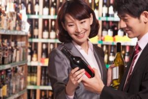 Francia leader, in Cina, ma l’Italia del vino supera la Spagna tra i Paesi importatori Francia leader, in Cina, ma l’Italia del vino supera la Spagna tra i Paesi importatori