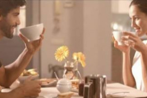 Uno studio mette in dubbio l’importanza della colazione: secondo l’Università di Bath in Inghilterra “non influisce così tanto sul metabolismo. Il bilancio globale sugli effetti benefici, è uguale tra chi fa colazione e chi non la fa”