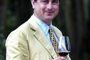 AD INAUGURARE “ALLA CORTE DEL VINO” (EDIZIONE N. 12), LA TRADIZIONALE ASTA (17 MAGGIO), BATTUTA DA GADDO DELLA GHERARDESCA. LE GRIFFE DELL’ENOLOGIA ITALIANA A SOSTEGNO DELL’ASSOCIAZIONE 7° PIANO DI MILANO E DEL MEYER DI FIRENZE