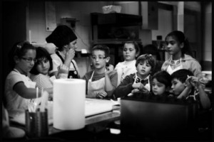 DA GENNAIO L’EDUCAZIONE ALIMENTARE ARRIVA NELLE SCUOLE MEDIE ITALIANE (PRECEDUTA DA FORMAZIONE PER DOCENTI): L’INIZIATIVA COINVOLGE 77.000 CLASSI, 148.000 INSEGNANTI, 1.600.000 ALUNNI. L’OBIETTIVO? BAMBINI CONSAPEVOLI SU CORRETTI STILI DI VITA