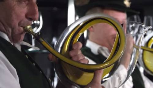 Il decanter mentre viene letteralmente suonato