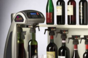 VINO AL BICCHIERE DA TENDENZA A REALT&Agrave; AFFERMATA IN TUTTO IL MONDO, PER BERE BENE CON UN OCCHIO AL PORTAFOGLIO E ALLA PATENTE, ED ESPLORARE IL VASTO PANORAMA VINICOLO. MA PER FARLO CON QUALIT&Agrave; SERVE LA TECNOLOGIA. L&rsquo;ULTIMA IDEA? SI CHIAMA &ldquo;WINEFIT&rdquo;