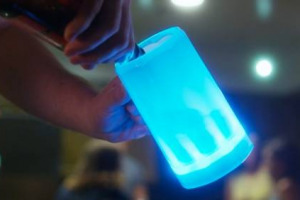 Per i grandi bevitori di birra è arrivato “ePint”, il boccale intelligente che si illumina quando è vuoto, conta quanto si è bevuto e chiama un taxi se si è raggiunto il limite prefissato, idea della Xtreme Tech di Los Angeles