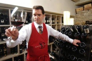 IL VINO PIU’ CARO E’ E PIU’ PIACERE CI DA’ … LO SPIEGANO DUE RICERCHE PARALLELE COMPIUTE DALLA STANFORD GRADUATE BUSINESS SCHOOL E DALL’AMERICAN ASSOCIATION OF WINE ECONOMISTS