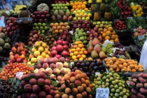 Coldiretti: gli italiani riscoprono frutta e verdura. Nei primi due mesi 2017 i consumi crescono del 4% sullo stesso periodo del 2016, segnando il record dal 2000 a quota 1,3 milioni di tonnellate. Bene anche l’export, che a gennaio cresce dell’11%