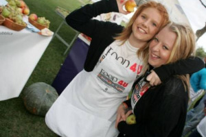 UN WEEKEND DIVERSO? CON TUTTA LA FAMIGLIA TRA GLI ALBERI A COGLIERE LA FRUTTA, IMPARANDO A CONOSCERE E RISPETTARE LA NATURA. E L’AGRITURISMO DIVENTA META DI VACANZA “ATTIVA”. SUCCEDE NELL’AZIENDA PASQUINI DI TOSI