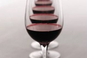 Il bicchiere &ldquo;cambia&rdquo; il sapore del vino, adesso &egrave; scientificamente provato. La ricerca che ne d&agrave; la certezza assoluta viene dall&rsquo;Universit&agrave; di Medicina e Odontoiatria di Tokyo e pubblicata in un articolo su &ldquo;Chemistry World&rdquo;