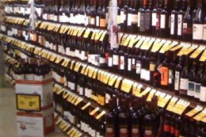 FRENA ANCORA LA CRESCITA DEL VINO ITALIANO NEL MERCATO USA: NEI PRIMI 7 MESI 2013, +0,2 IN VOLUME E +6,1% IN VALORE SUL 2012, IN UN ANNO CHE SI ERA APERTO CON UN +10,7% E +14,2%. LA LETTURA DI WINENEWS SUI DATI DELL&rsquo;ITALIAN WINE & FOOD INSTITUTE