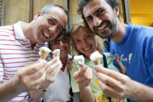 Alle eccellenze agroalimentari che rendono l’Italia amata nel mondo si aggiunge il gelato artigianale: sono oltre 100.000 le gelaterie in tutto il mondo, con un fatturato annuo di 15 miliardi di euro. In testa Stati Uniti, in particolare la Florida